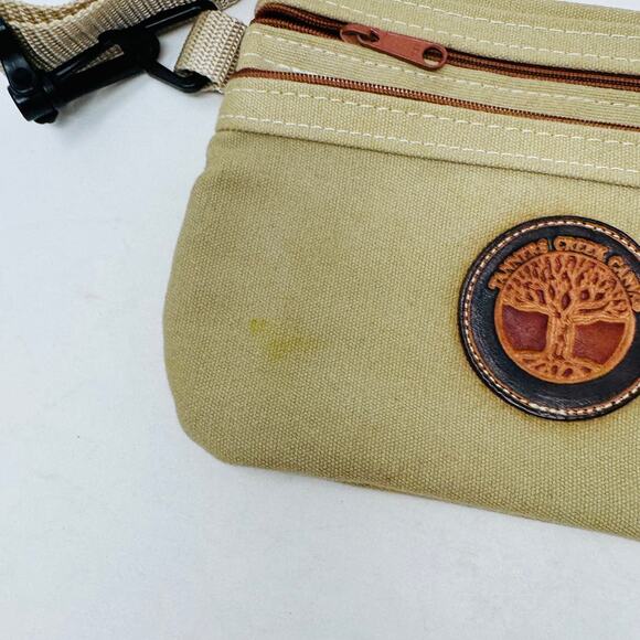 Tanners Creek Canvas Tan Zipper Pouch Crossbody Bag Neutral Casual - Picture 3 of 8